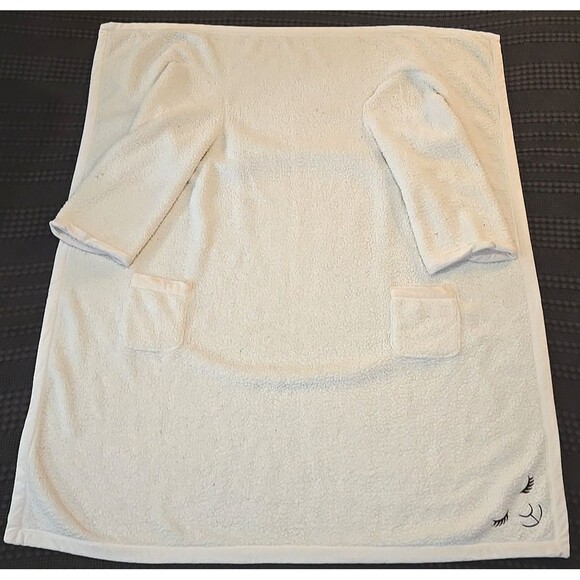 Lambie Wearable Blanket wSleeves 68x56in BathandBodyWorks Robe SOFT Fleece Cream - Picture 1 of 16
